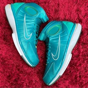 Nike Air Zoom Huarache 2K4 Kobe Bryant Shoes Women’s 10 Men’s 8.5 511425-330